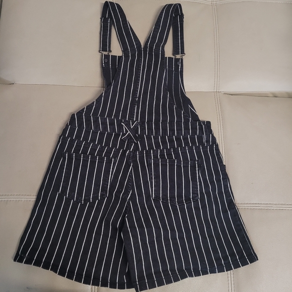 Black and white pinstripe Hottopic Shortalls - Picture 2 of 3